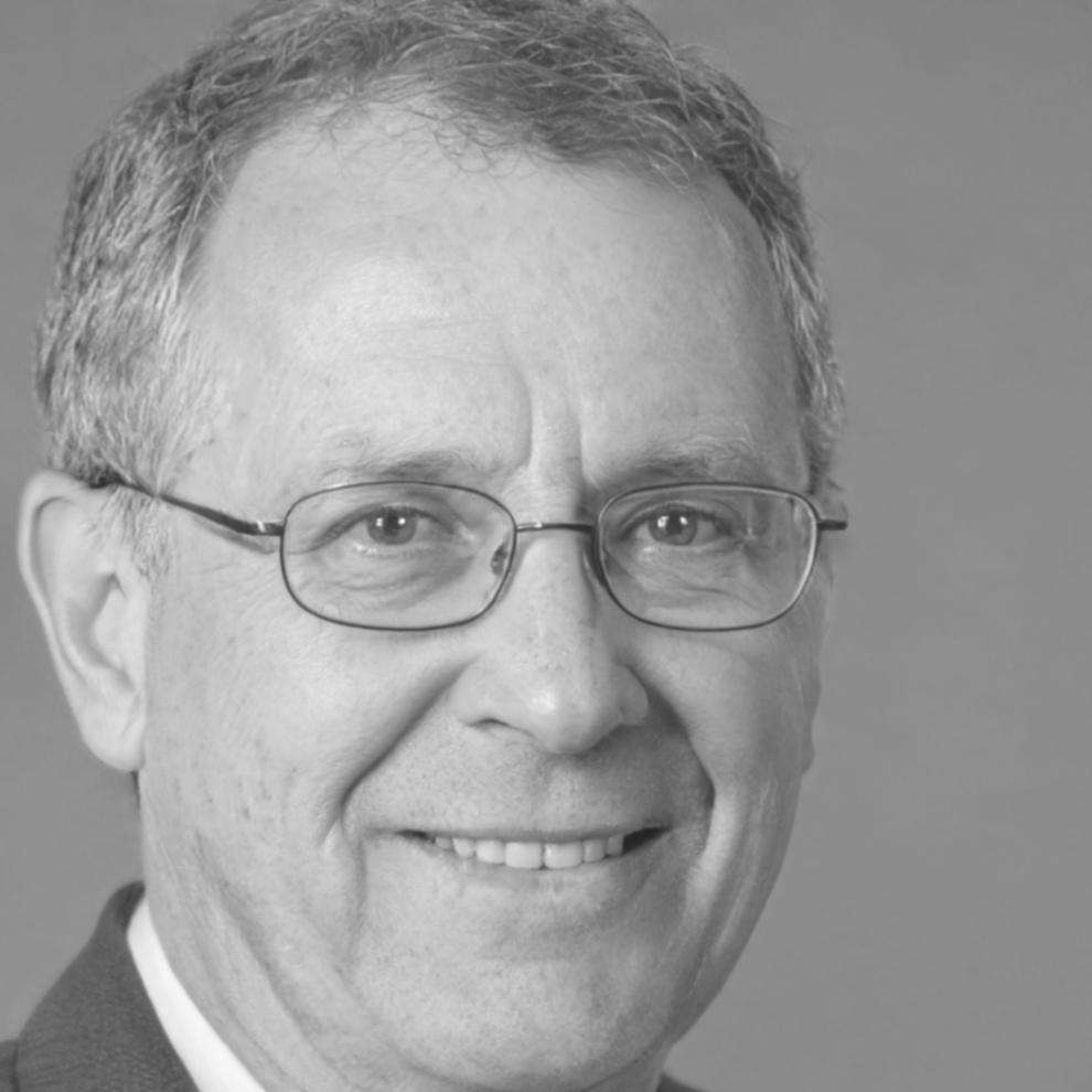 Ritratto professionale di Lazzaro Fontanella, Senior Partner di bumisurvia